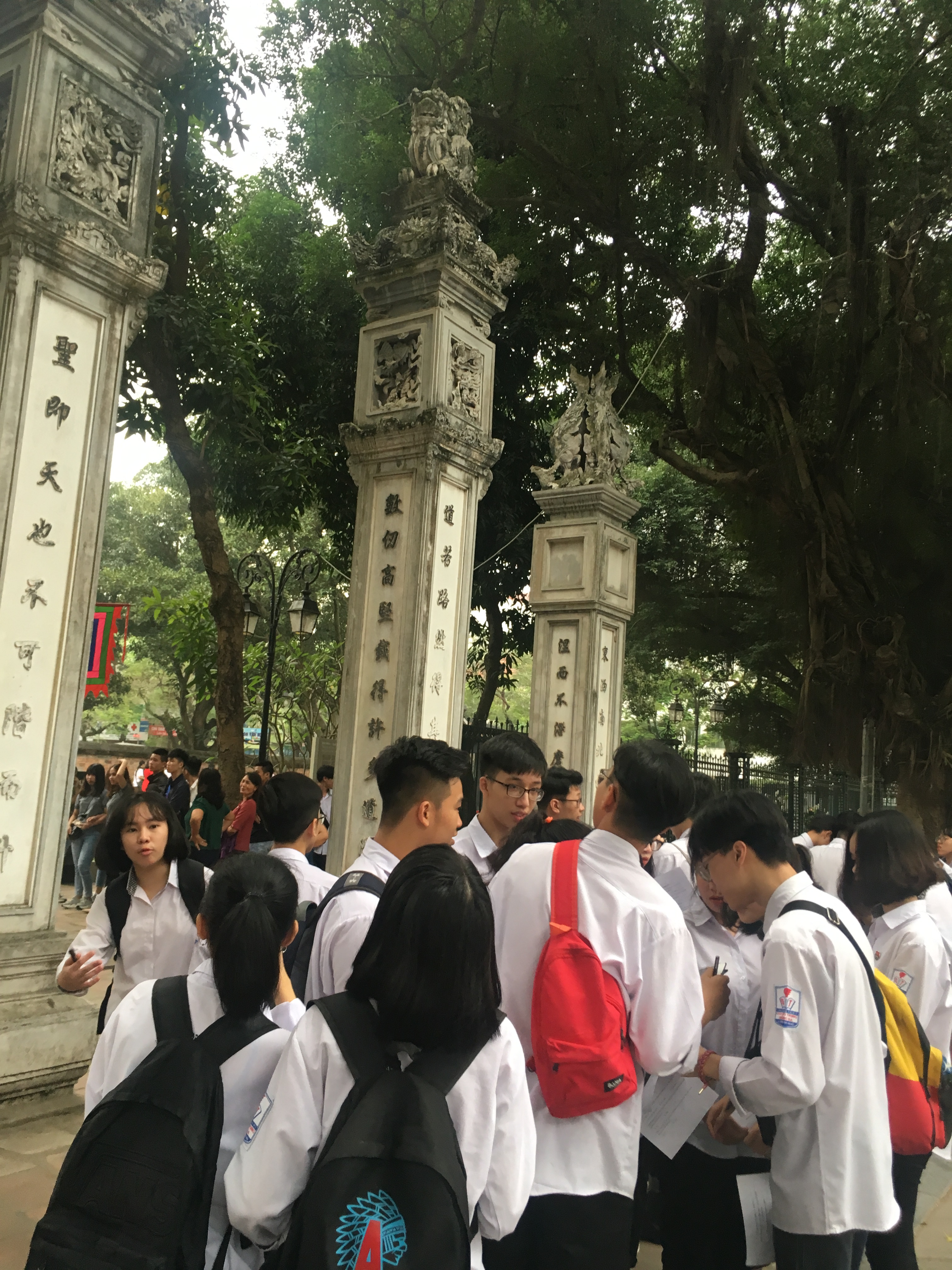 HS tìm hiểu linh vật tại Tứ Trụ